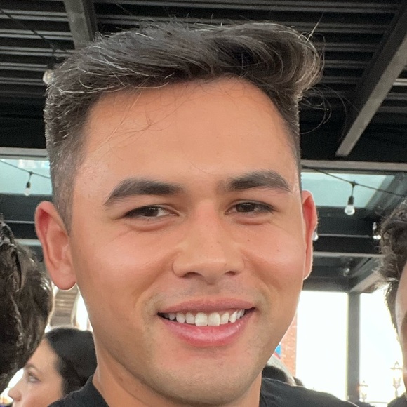 Meet your Posher, Kyle - Picture 1 of 1